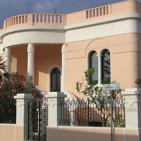 Villa Nel Salento - Ampie Camere E Giardino, Fino A 9 Persone Barbarano del Capo Bagian luar foto
