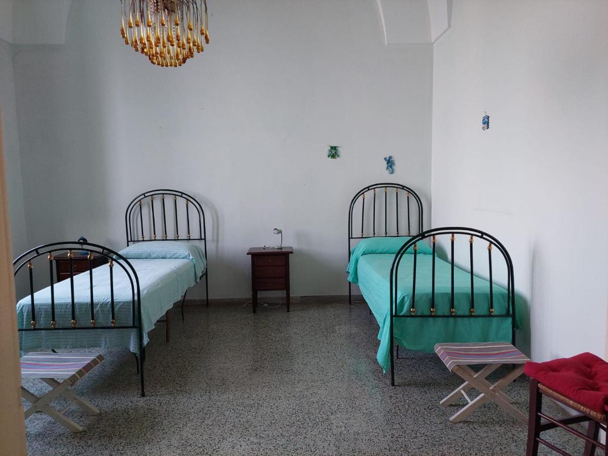 Villa Nel Salento - Ampie Camere E Giardino, Fino A 9 Persone Barbarano del Capo Bagian luar foto